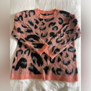 Women’s pink leopard knit sweater